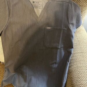 FIGS Catarina One Pocket Top